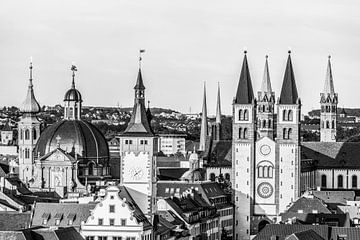 Altstadt von Würzburg - Monochrom von Werner Dieterich