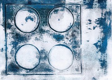 Industriële Meetkunde: Cirkels en Lijnen. Moderne abstracte geometrische kunst in wit en blauw van Dina Dankers