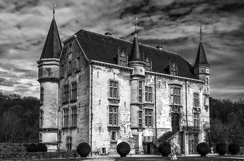 Kasteel Schaloen, Valkenburg by Leo Langen
