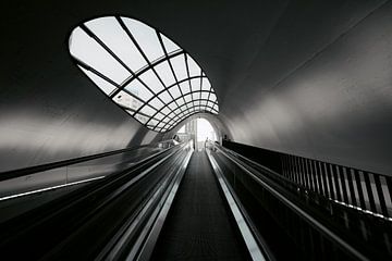 Architectonisch perspectief vanuit de Blob-tunnel – Eindhoven van Ashwien Jurawan