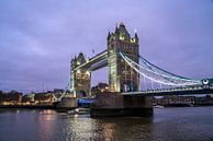 Le Tower Bridge à Londres, Royaume-Uni de Grande-Bretagne, Europe | Tower Bridge au crépuscule, Lond par Peter Schickert Aperçu