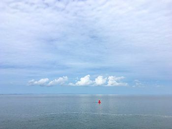 Wolken boven de waddenzee