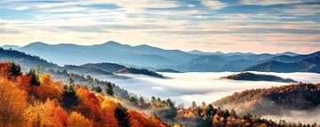 Herbstnebel über den Bergen von ByNoukk