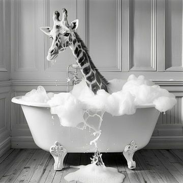 Sublieme giraffe in bad - Een unieke badkamerfoto voor je toilet van Poster Art Shop