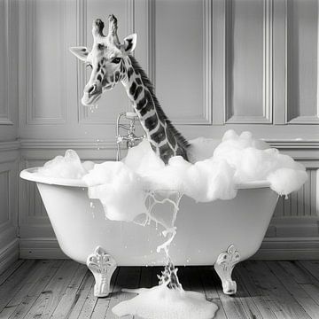 Erhabene Giraffe in der Badewanne - Ein einzigartiges Badezimmerbild für Ihr WC von Felix Brönnimann