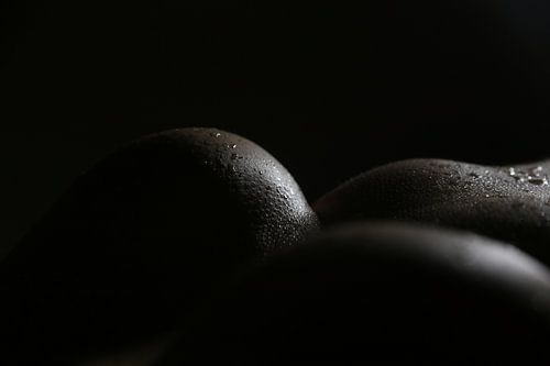 Schöne ruhige Landschaft eines Körpers mit Tropfen der Arbeit 3