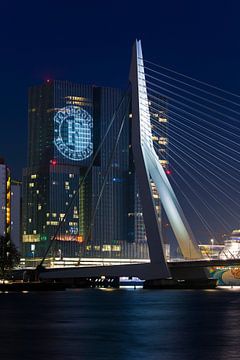 Feyenoord projected on De Rotterdam by Anton de Zeeuw