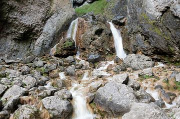 Gordale Scar waterfalls by Richard Wareham