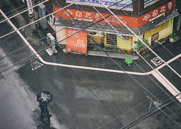 Regen in Tokio (Japan) van Marcel Kerdijk