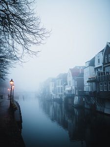 Gorinchem dans le brouillard.