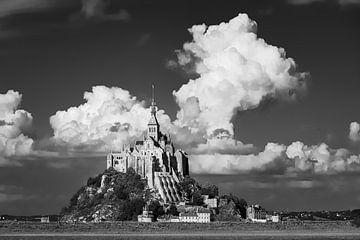 Mont Saint Michel in Schwarz und Weiß