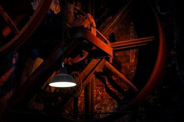 Oude lamp - oude werkplaats van Marc Lehmann