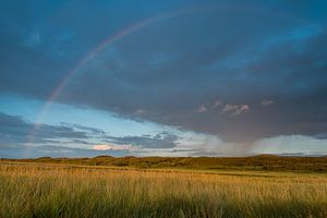 Arc-en-ciel dans le ciel sur Harald Harms