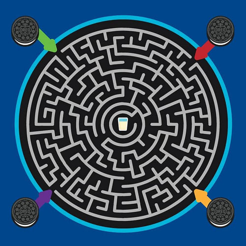 Rundes Keks- und Milch-Labyrinth