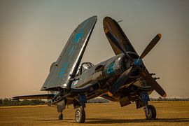 Vaught Corsair warm von erik woudenberg