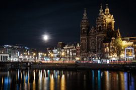 August Moon von Scott McQuaide