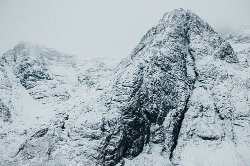 Besneeuwde bergen | fine art print | Isle of Skye Schotland