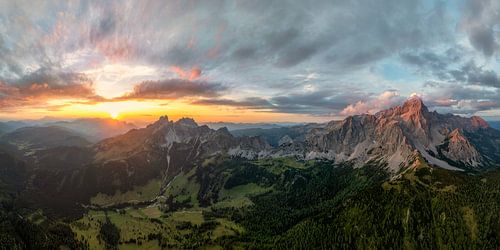 Sonnenuntergang am Dachstein von Dieter Meyrl