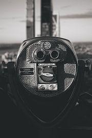 Quarters Only - Rockefeller Centre by Endre Lommatzsch