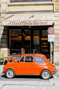 Fiat 500 klassieke Italiaanse auto in de stad van Sjoerd van der Wal Fotografie