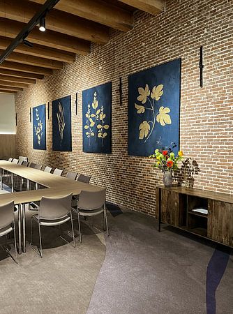 Botanical Study II Gold Navy, Julia Purinton