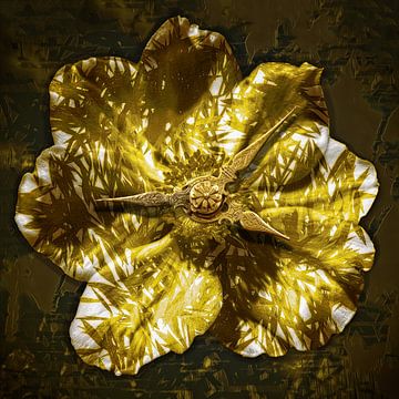 Horloge fleurie ornée d'or sur Helga Blanke
