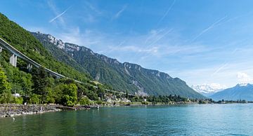 Highway langs het meer van Genève, Zwitserland
