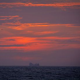 Zonsondergang op zee van FotoGraaG Hanneke