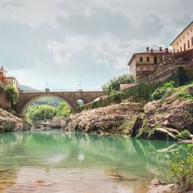 Kanal ob Soči | Brücke über den Fluss Soča in Slowenien von Laura Dijkslag
