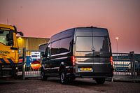 Volkswagen e-Crafter x Purple sky