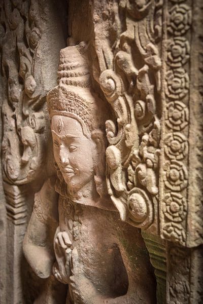 Détail d'un deva au temple, Cambodge par Rietje Bulthuis