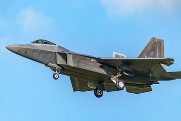 U.S. Air Force Lockheed Martin F-22 Raptor in Nederland.