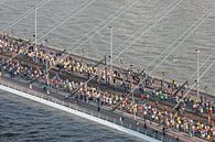 Beginn des Marathons auf der Erasmusbrücke in Rotterdam von MS Fotografie | Marc van der Stelt Miniaturansicht