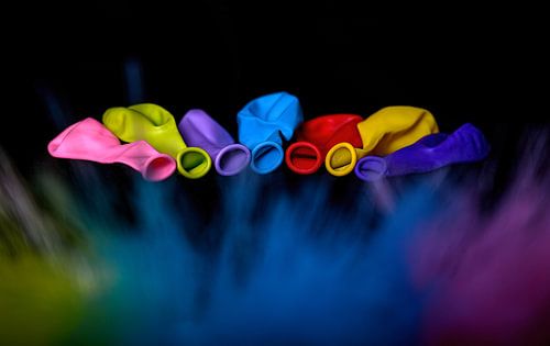 Playful floating balloons for the hallway, living room or, for example, a children's room