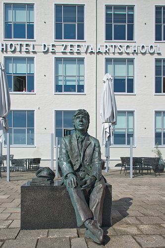 Standbeeld van de eerste student