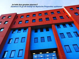 Small Talk: Tot Mytische Proporties Opblazen! by MoArt (Maurice Heuts)