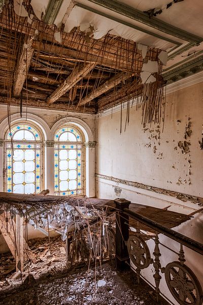 Lost Place - Trap in een verlaten kasteel van Gentleman of Decay