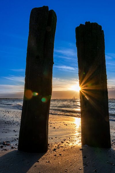 Die Weite des Ozeans im Sonnenuntergang von Your Happy Life