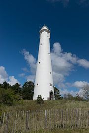 White lighthouse (Zuidertoren) on Schiermonnikoog by Patrick Verhoef