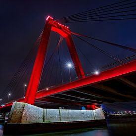 Rotterdam: Willemsbrug bij nacht van Chihong