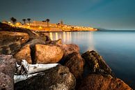 Nachtlicht in Alghero - Sardinië van Damien Franscoise thumbnail