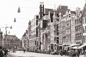 Damrak Amsterdam van Diana Smits