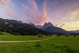 Promenade au coucher du soleil sur Teresa Bauer