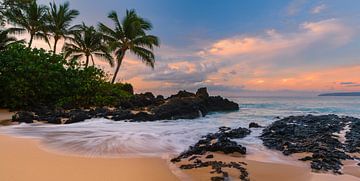 Plage secrète de Sunrise, Maui, Hawaii