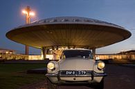 Citroën DS in front of Evoluon by Michelle Peeters thumbnail