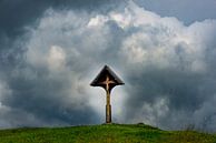 Feldkreuz, Gewitterwolken van Walter G. Allgöwer thumbnail