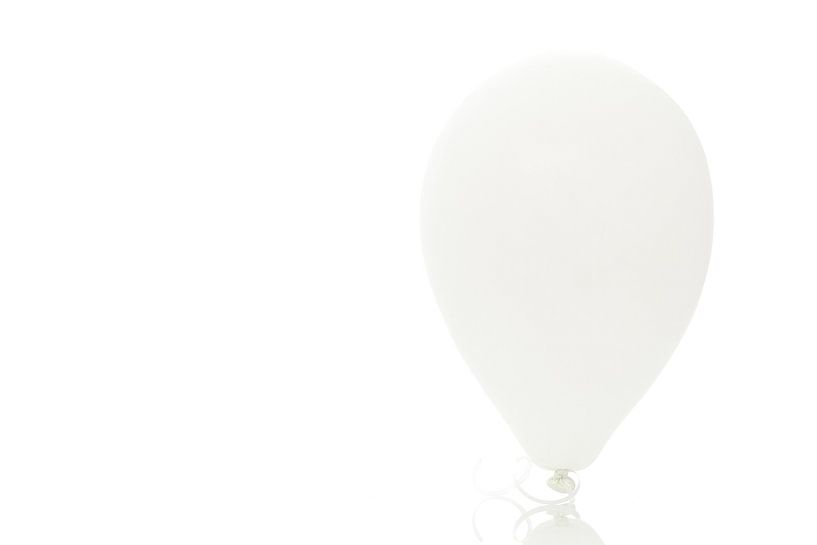 Balloon/Balloon by Tanja van Beuningen