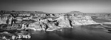Alstrom Point in Black and White by Henk Meijer Photography