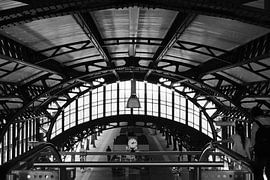 Den Bosch railway station by Erik Verreijt