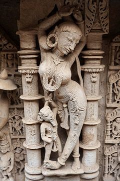 De fascinerende beeldhouwwerken van Rani Ki Vav van Frank Photos